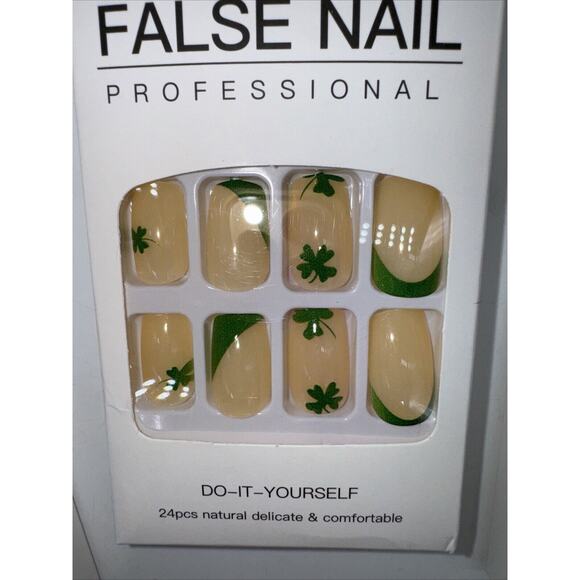 False Nails Beautiful Nail Do it Yourself KITS Lot Of 8 packs NIB 24 In Ea/glue - Picture 4 of 8